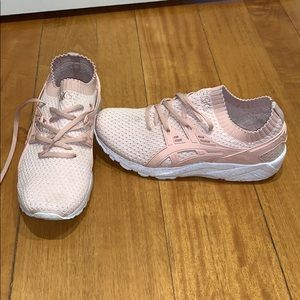 ASICS gel sock pink shoes like new! Size 8.5
